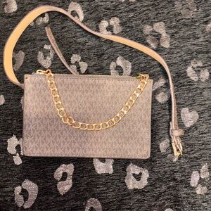 Michael Kors hip purse with gold chain
